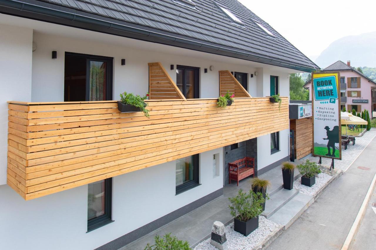 Hostel Soča Rocks Bovec Exteriör bild
