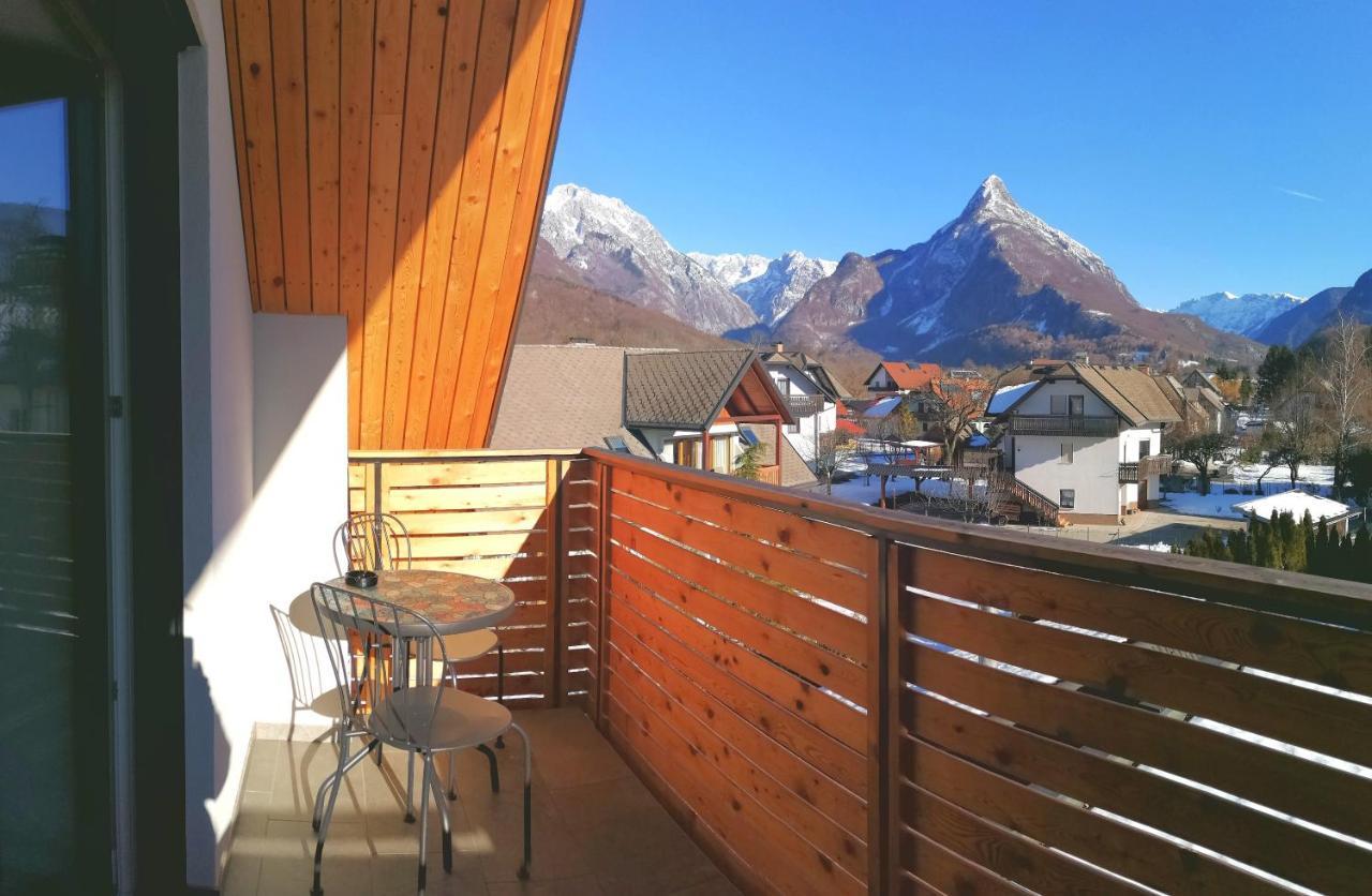 Hostel Soča Rocks Bovec Exteriör bild