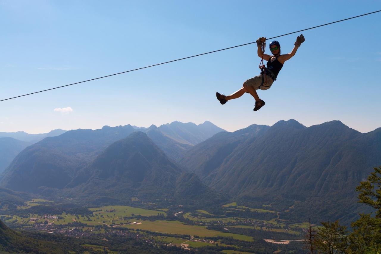 Hostel Soča Rocks Bovec Exteriör bild