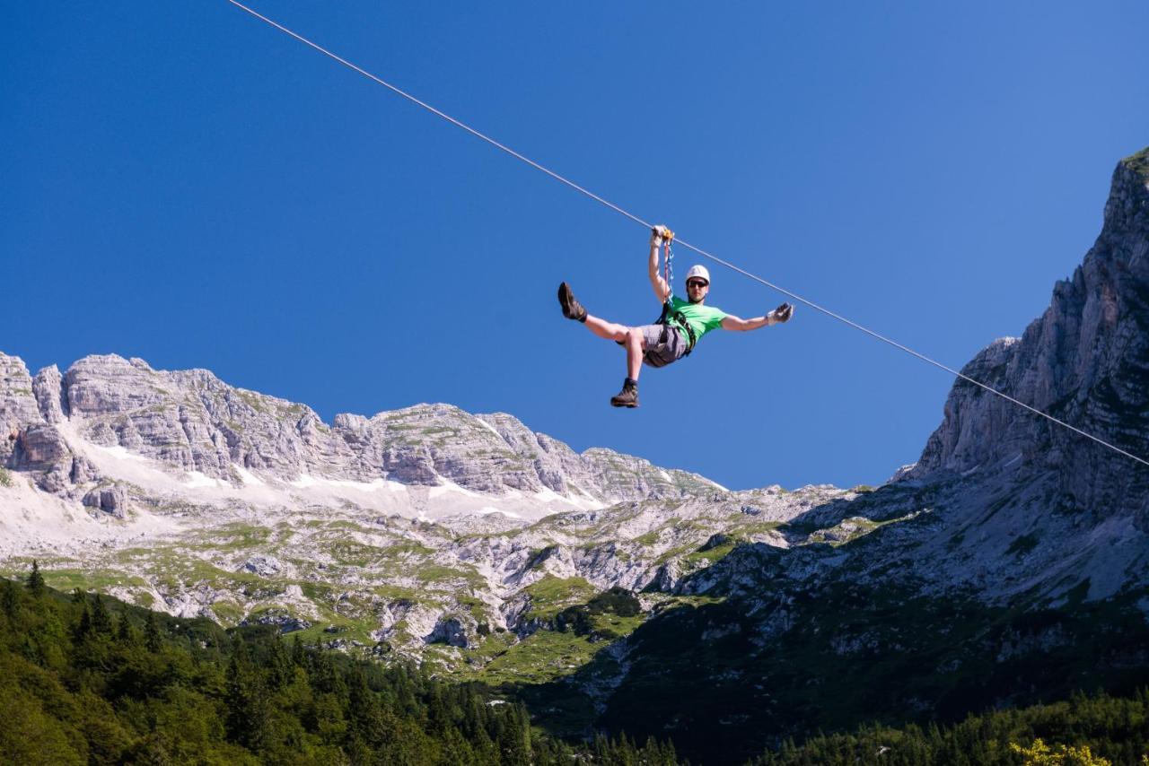 Hostel Soča Rocks Bovec Exteriör bild