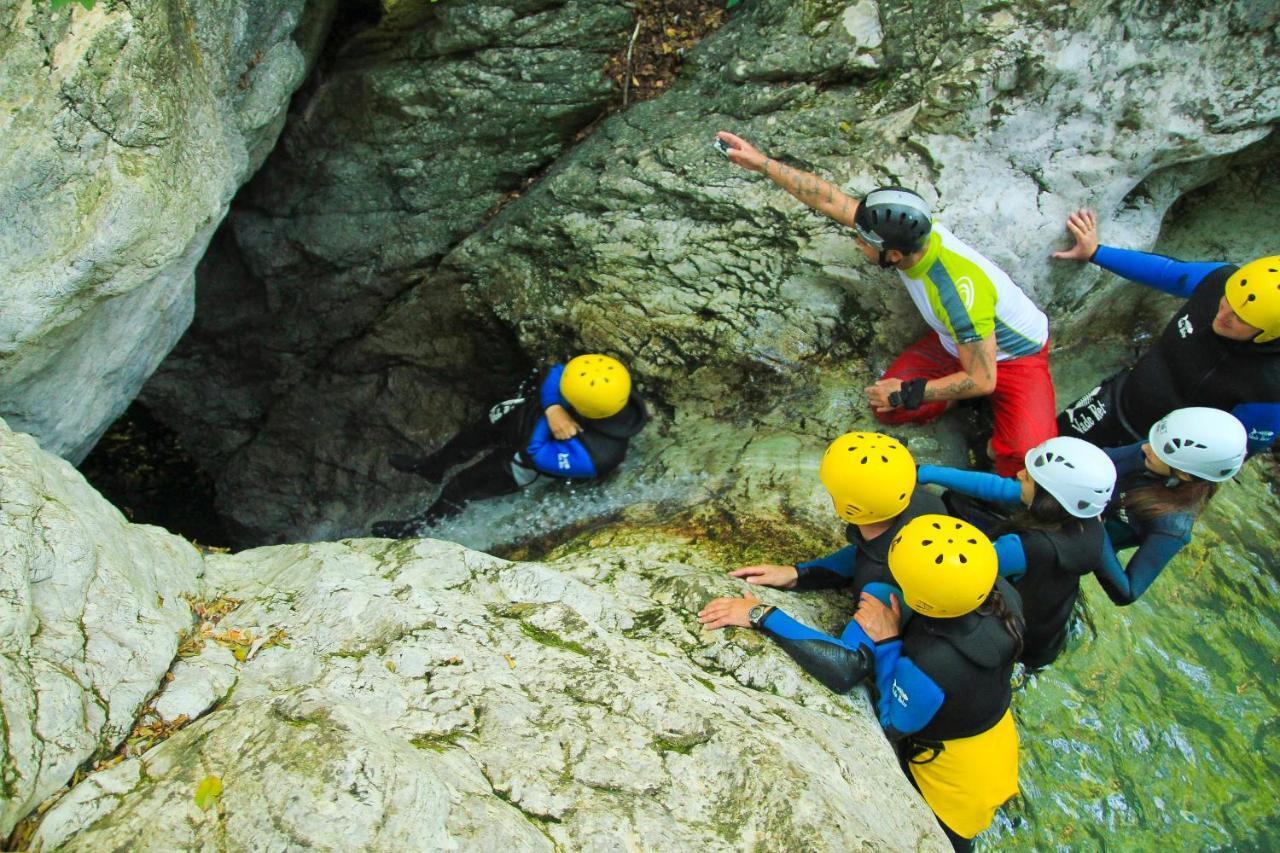 Hostel Soča Rocks Bovec Exteriör bild
