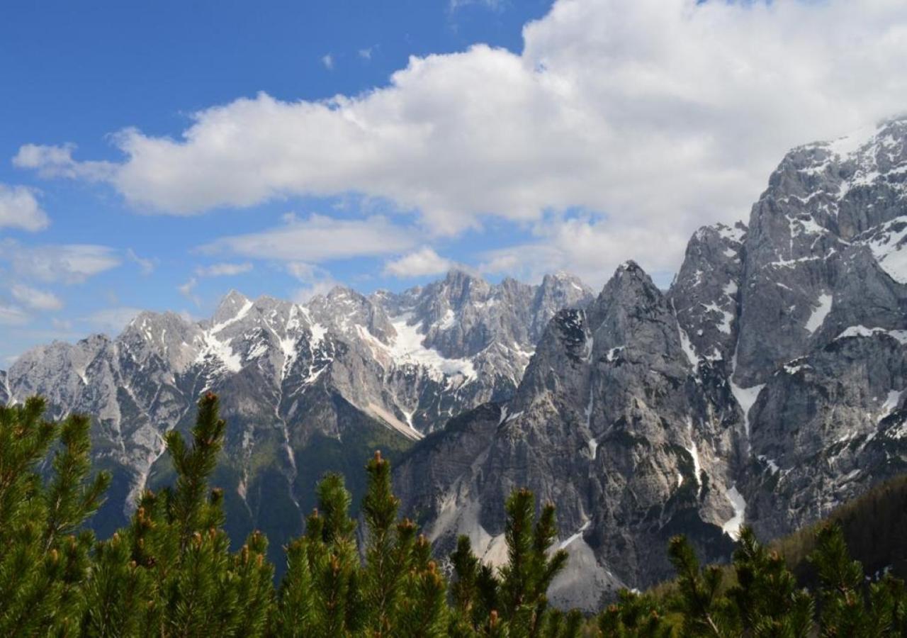 Hostel Soča Rocks Bovec Exteriör bild