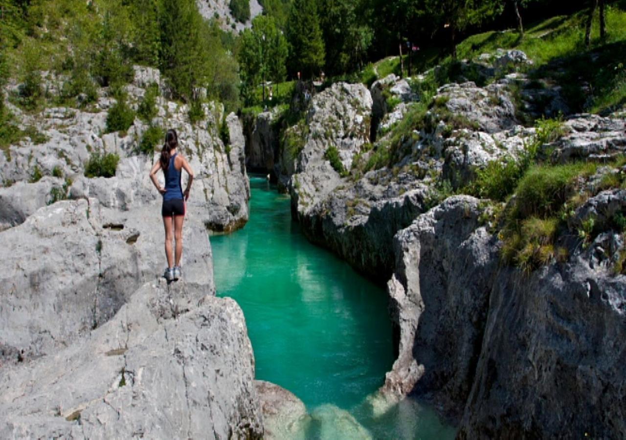 Hostel Soča Rocks Bovec Exteriör bild